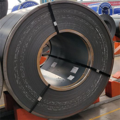 Q345b 0.8mmの炭素鋼のコイルは油をさされたロールSU 1500mmの幅をピクルスにした